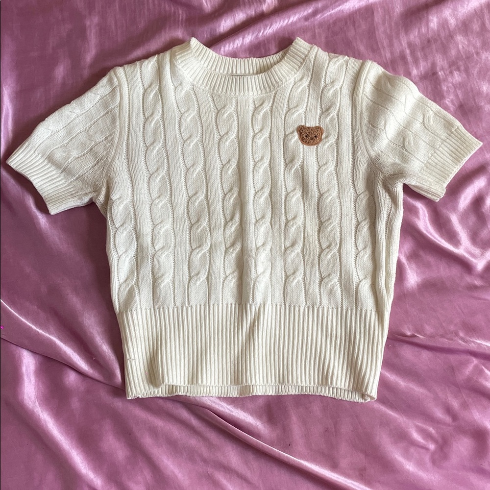 Forever 21 Ivory Bear Sweater Top 🤎